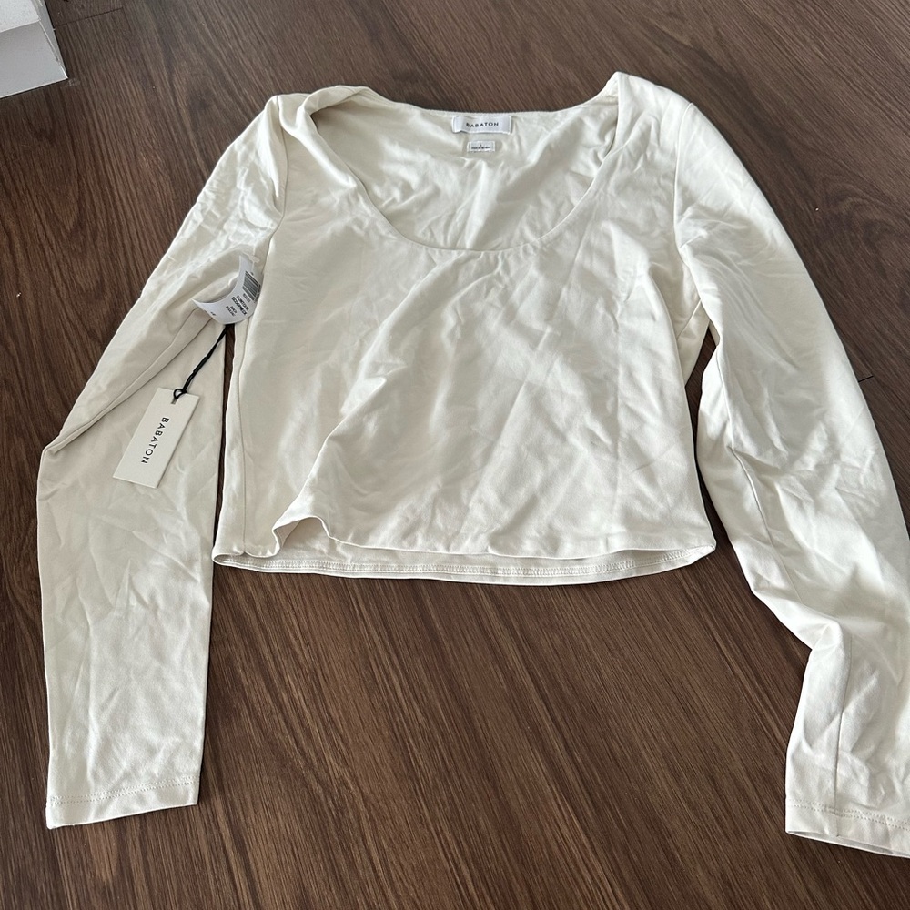 NWT Aritzia Contour Long Sleeve Scoop Neck